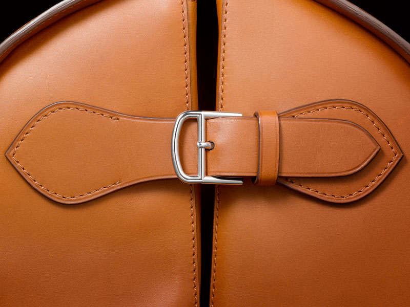 Bolso Louis Cartier 24 horas detalle lateral Luxabun