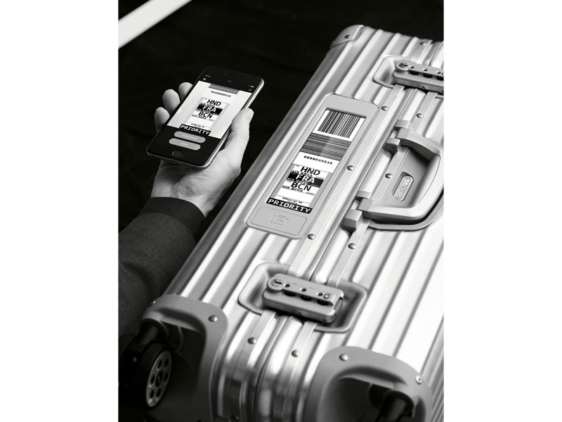 Rimowa etiqueta electrónica smartphone Luxabun