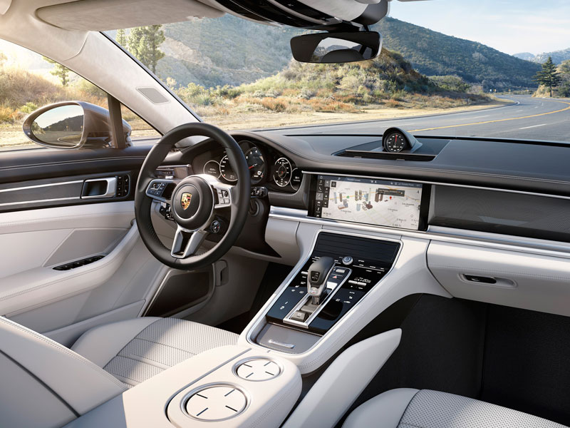 Porsche Panamera Turbo interior Luxabun