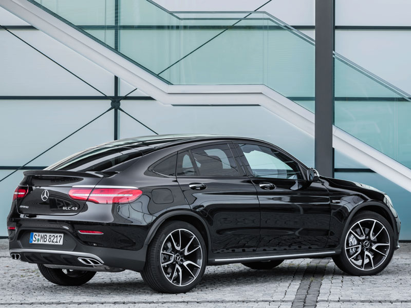 Mercedes GLC Coupé 43 AMG 4MATIC lateral trasera Luxabun